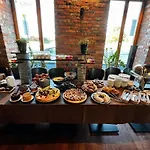 Pod Wawelem 3* Krasków