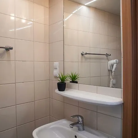 Pod Wawelem 3* Krakov